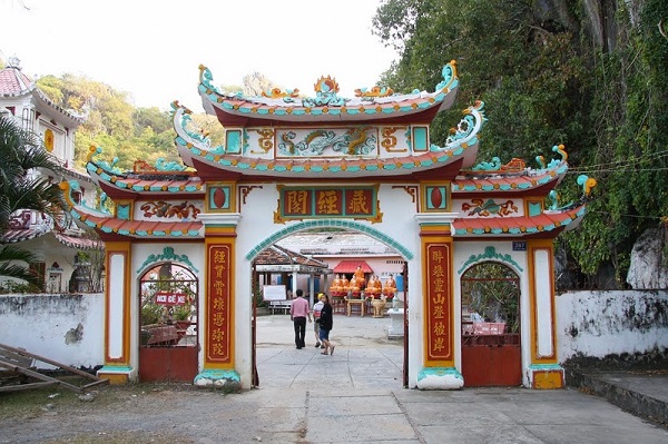 Hang Pagoda - Western tour