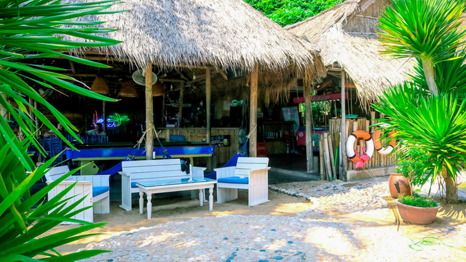 life a beach - coffee shop near the Quy Nhon beach