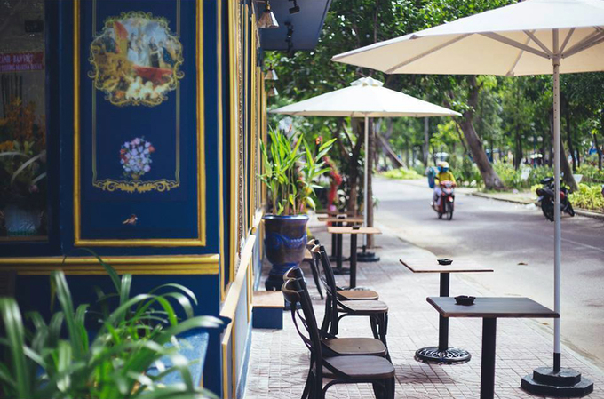 marina - coffee shop near the Quy Nhon beach