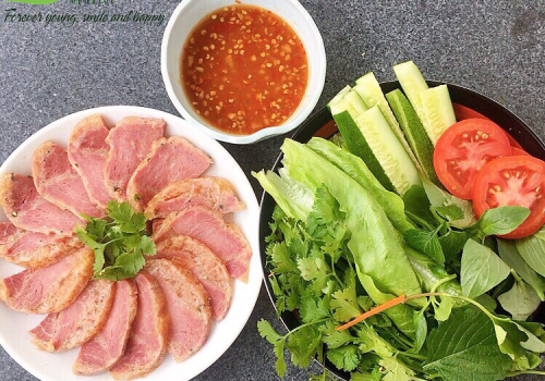 Walk around Binh Dinh and discover traditional food on Tet holiday